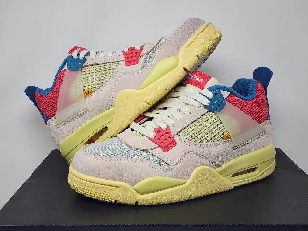 Air Jordan 4 Retro UNION GUAVA ICE DC9533-800 Size 5.5 WORN